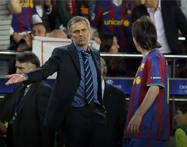 名帅们的“梅吹”名场面——历史最佳“GOAT”